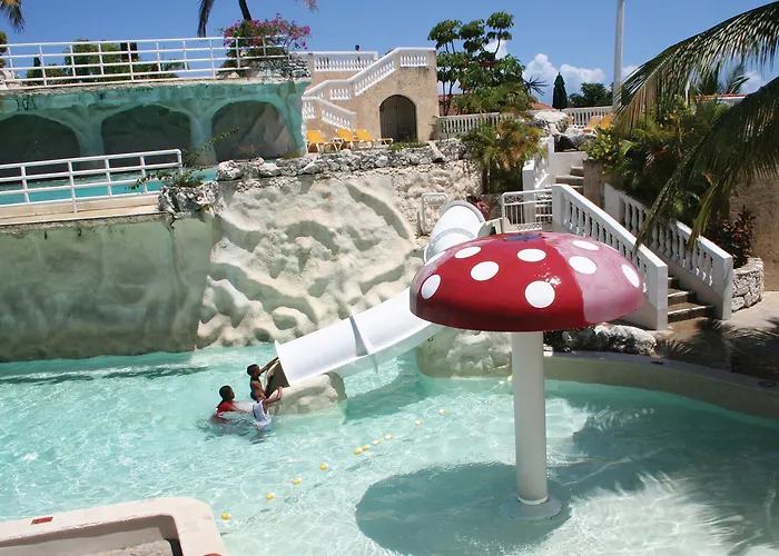 Children's pool and waterslide at the Cofresi resort complex